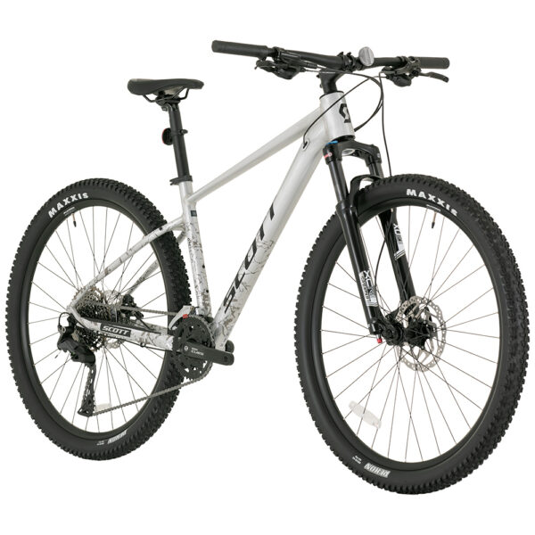 Silver SCOTT Aspect 15 2026 mountain bike with black tires and front suspension fork.
